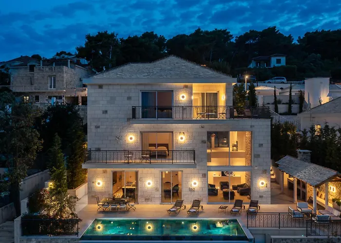 Stara Villa *