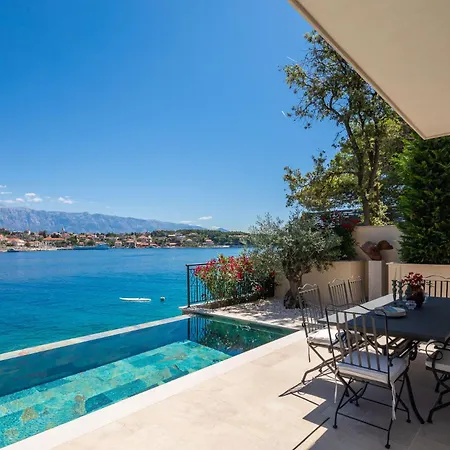Villa Stara *