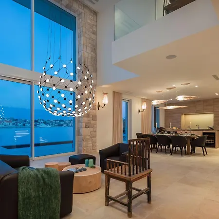 Stara Villa *