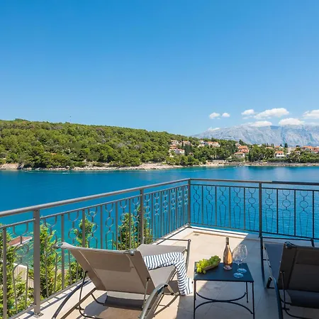Stara Villa *