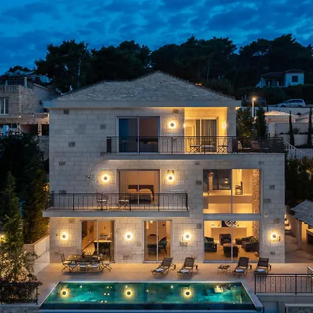 Stara Villa *